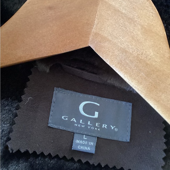 Lovely faux suede, faux fur dressy coat - Picture 5 of 5